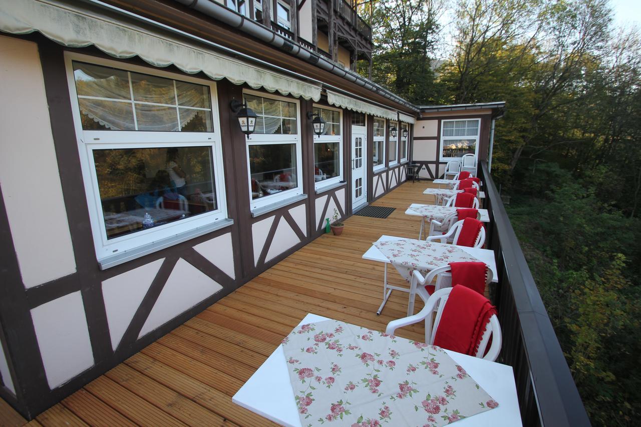 Hotel Schwarzaburg Schwarzburg Exterior photo